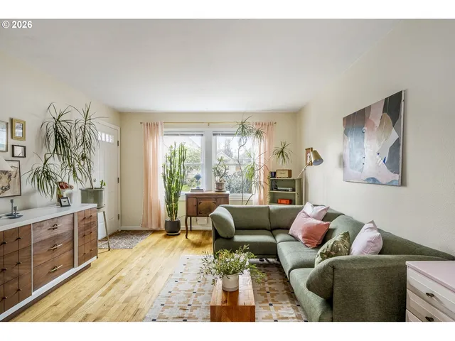 $299,000 | 1011 Northeast Emerson Street, Portland, OR 97211