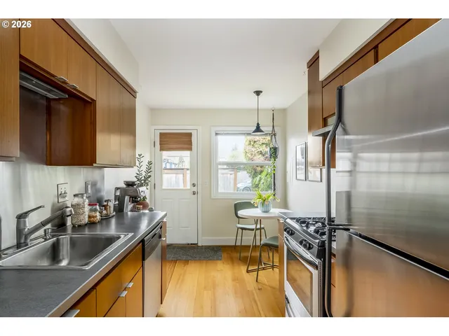 $299,000 | 1011 Northeast Emerson Street, Portland, OR 97211