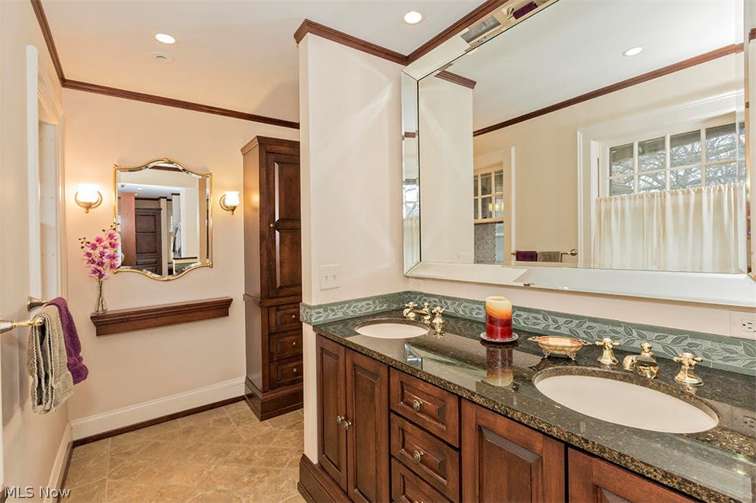 2440 Coventry Road Cleveland Heights, OH 44106 - Photo 18 of 35