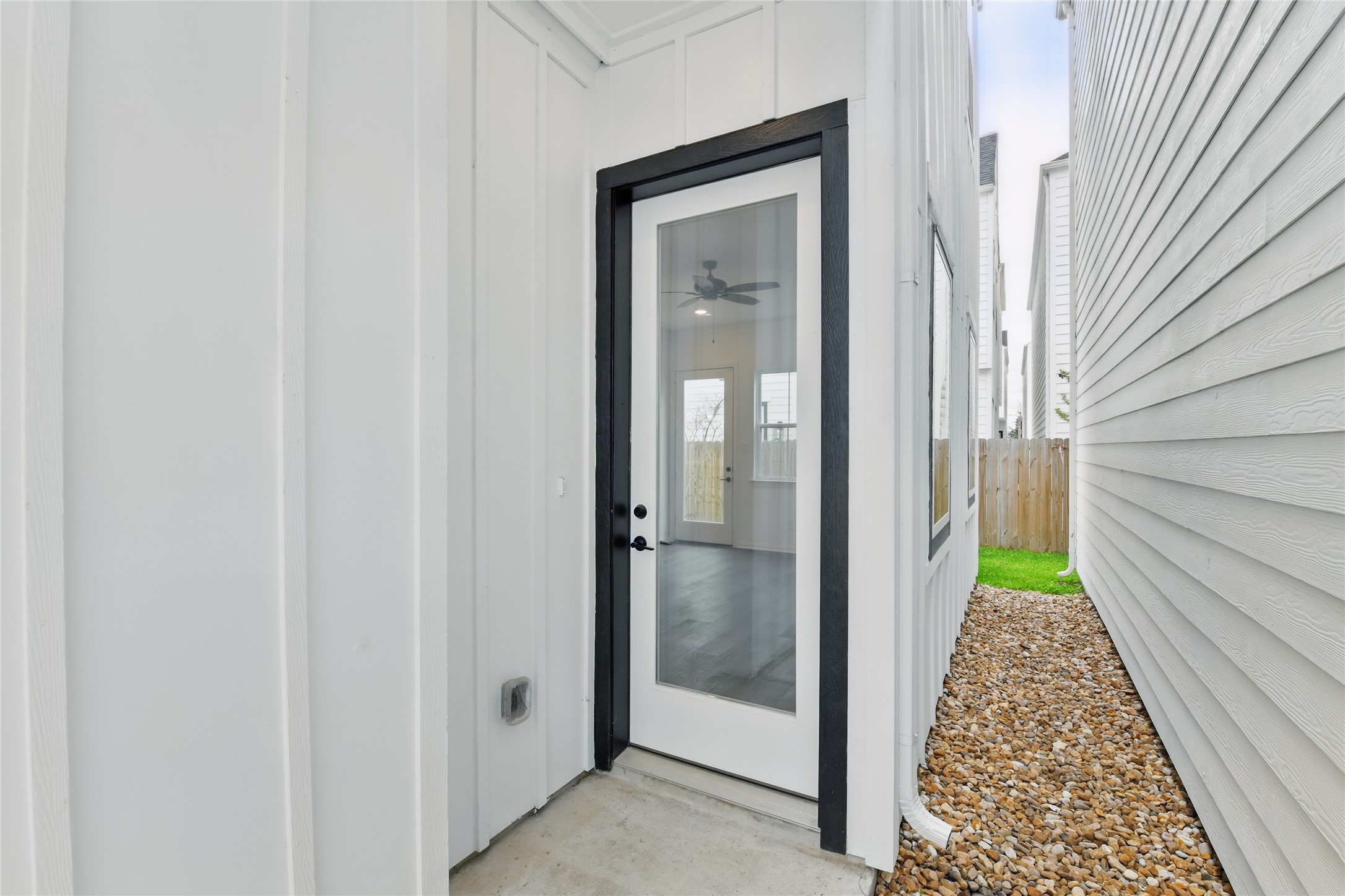 9902 Clark Road, Unit I Houston, TX 77076 - Photo 4 of 47