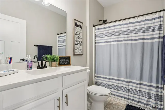 $488,000 | 8446 Herrick Park Drive, Troy, IL 62294