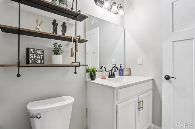 $488,000 | 8446 Herrick Park Drive, Troy, IL 62294