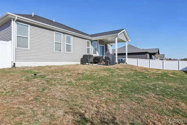 $488,000 | 8446 Herrick Park Drive, Troy, IL 62294