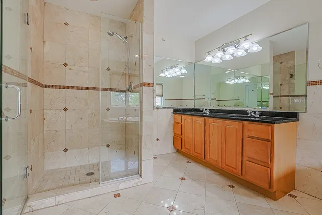 $789,000 | 200 Ahmed Court, Glendale Heights, IL 60139