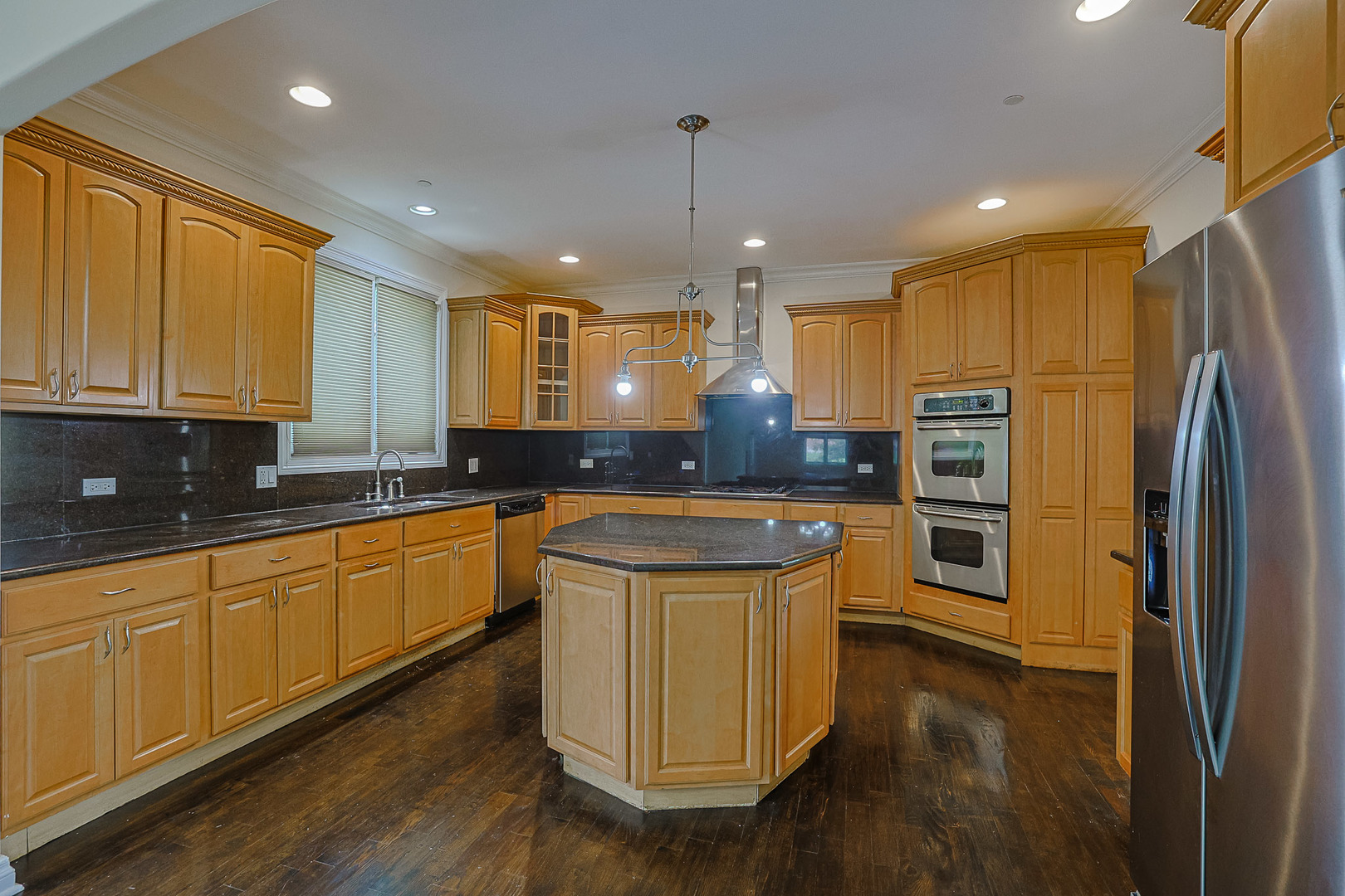 200 Ahmed Court Glendale Heights, IL 60139 - Photo 8 of 40