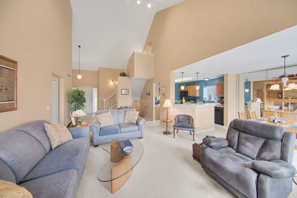 $320,000 | 2672 Ambassador Drive, Ypsilanti, MI 48198