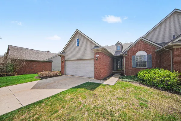 $320,000 | 2672 Ambassador Drive, Ypsilanti, MI 48198