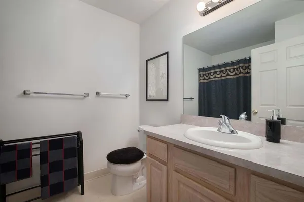 $320,000 | 2672 Ambassador Drive, Ypsilanti, MI 48198