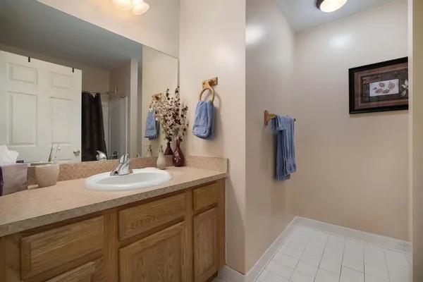 $320,000 | 2672 Ambassador Drive, Ypsilanti, MI 48198