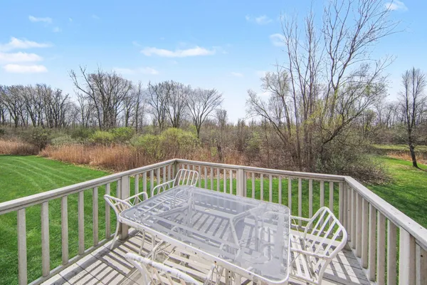 $320,000 | 2672 Ambassador Drive, Ypsilanti, MI 48198