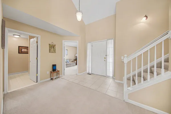 $320,000 | 2672 Ambassador Drive, Ypsilanti, MI 48198
