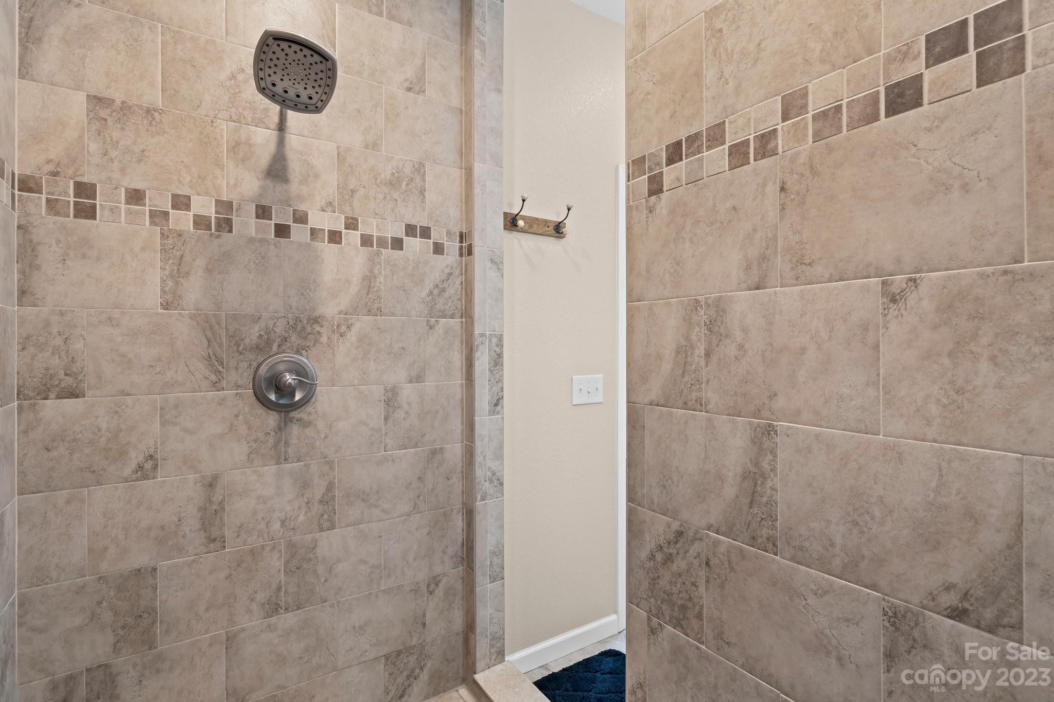 174 Diamond Point Canton, NC 28716 - Photo 29 of 43 a bathroom with a shower