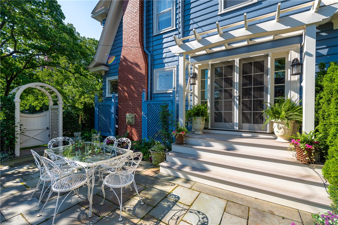92 Ivy Street Providence, RI 02906 - Photo 22 of 50