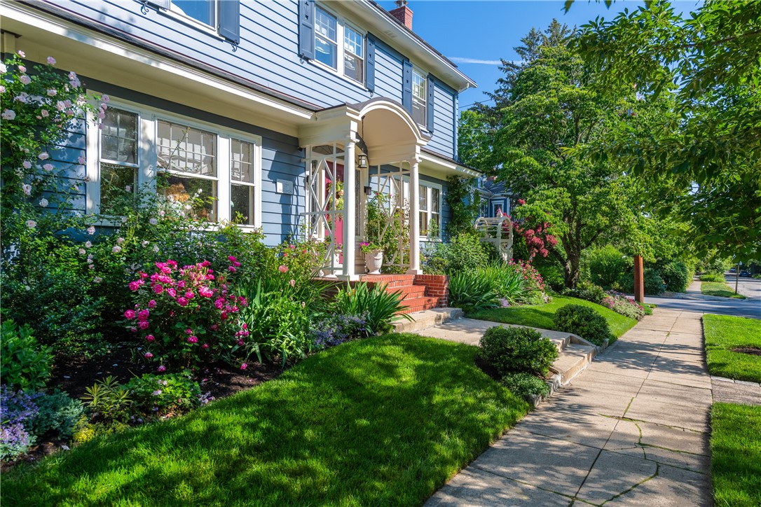 92 Ivy Street Providence, RI 02906 - Photo 3 of 50