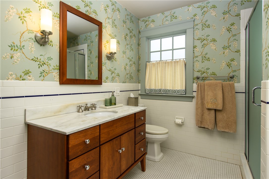 92 Ivy Street Providence, RI 02906 - Photo 33 of 50