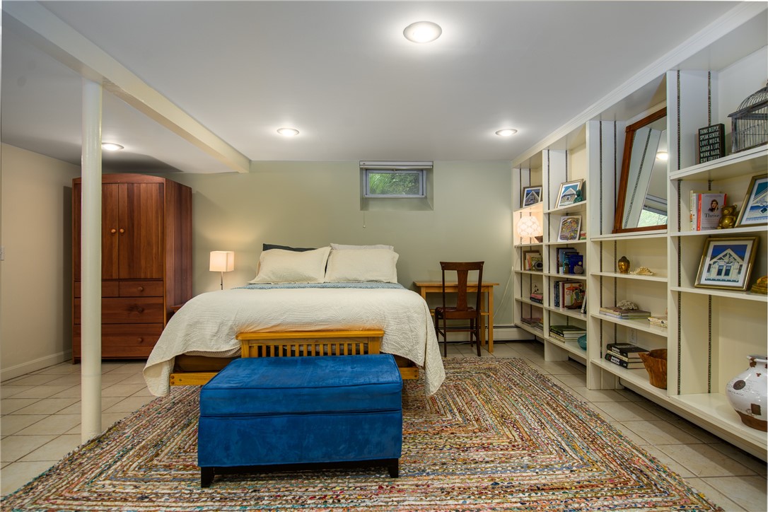 92 Ivy Street Providence, RI 02906 - Photo 39 of 50