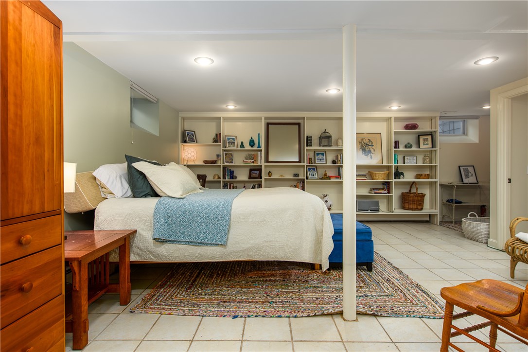 92 Ivy Street Providence, RI 02906 - Photo 40 of 50