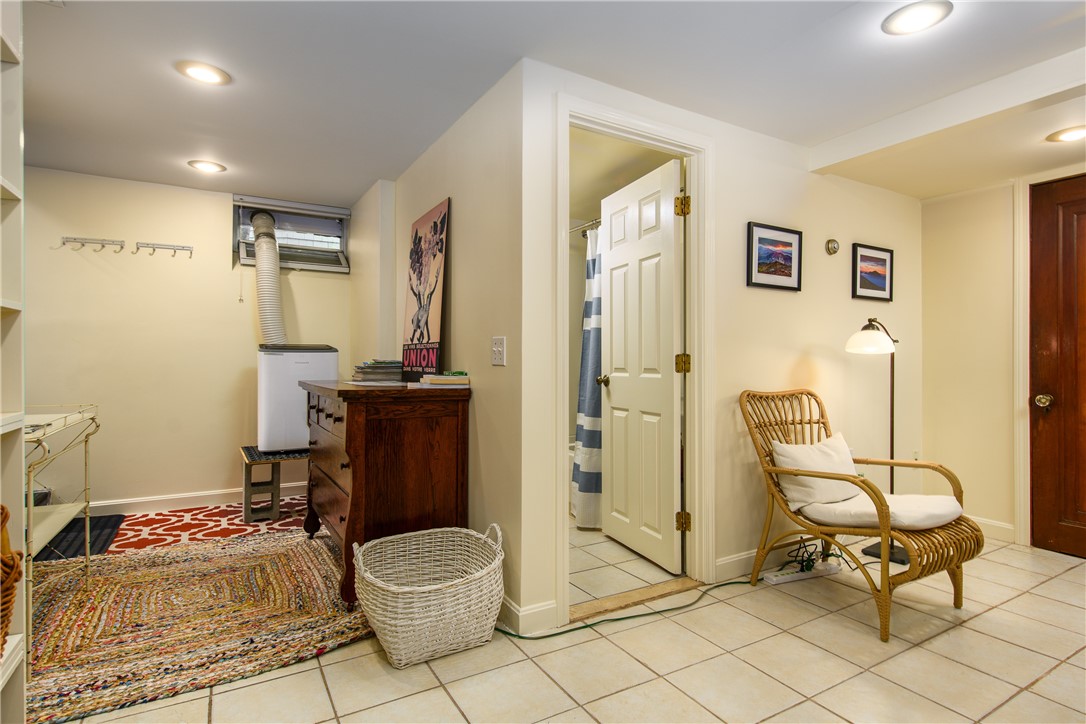 92 Ivy Street Providence, RI 02906 - Photo 41 of 50
