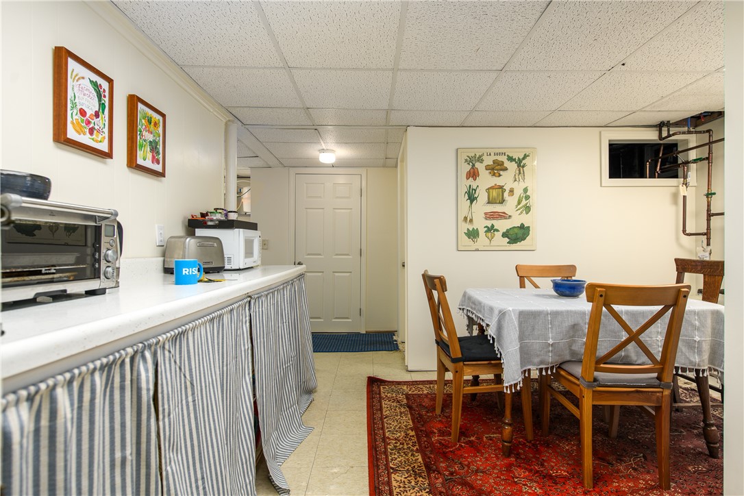 92 Ivy Street Providence, RI 02906 - Photo 43 of 50