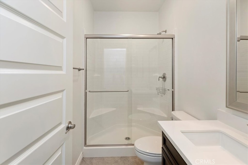 30573 Mulberry Court Temecula, CA 92591 - Photo 23 of 62 MAIN FLOOR FULL BATHROOM