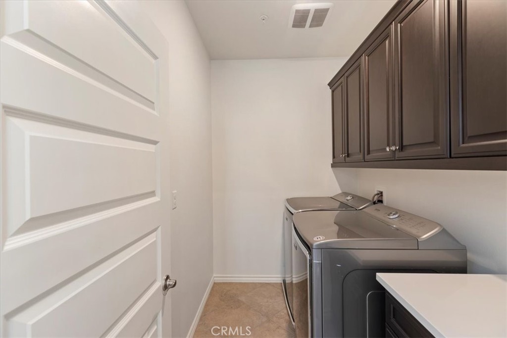 30573 Mulberry Court Temecula, CA 92591 - Photo 42 of 62 MAYTAG WASHER/DRYER STAYS