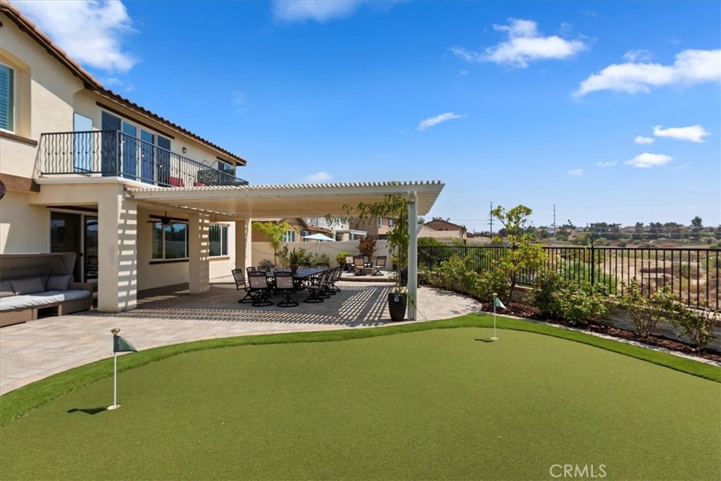 30573 Mulberry Court Temecula, CA 92591 - Photo 53 of 62 PUTTING WITH VIEWS