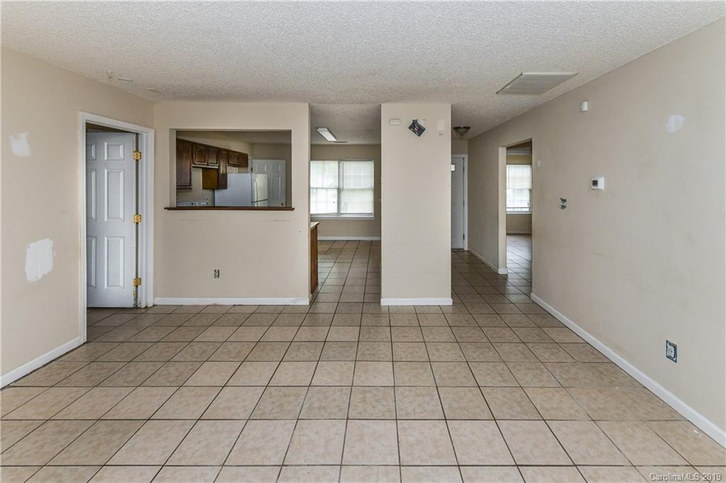 2903 Fairglen Road Charlotte, NC 28269 - Photo 12 of 26