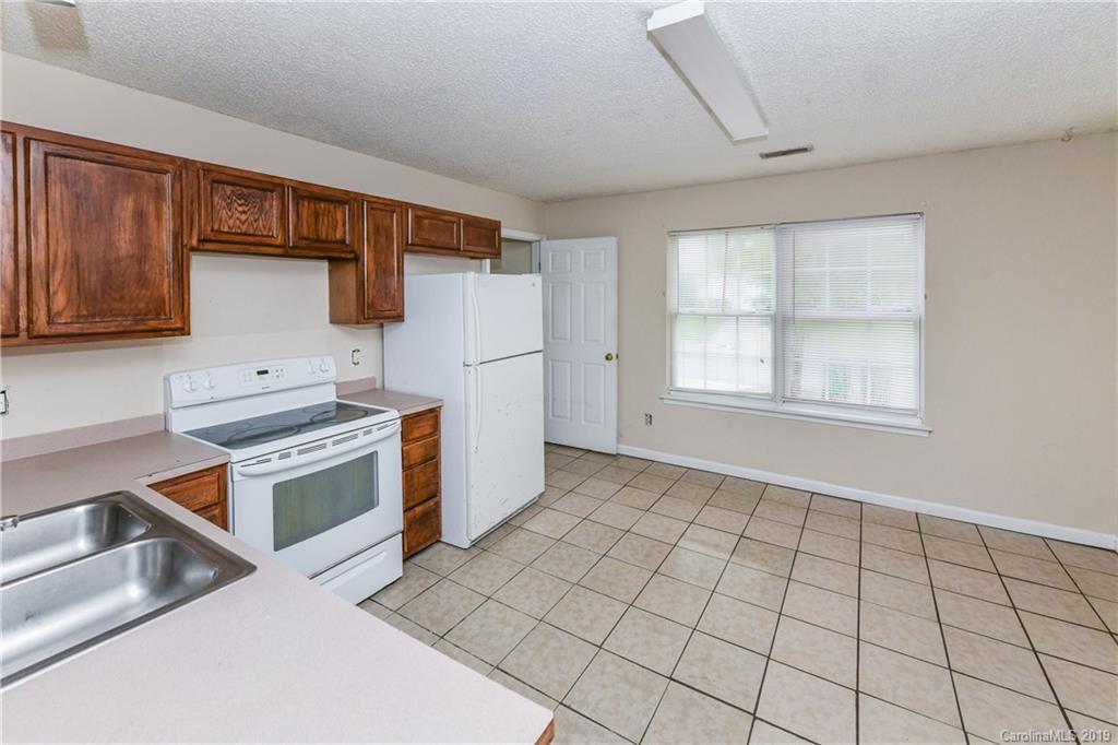 2903 Fairglen Road Charlotte, NC 28269 - Photo 14 of 26