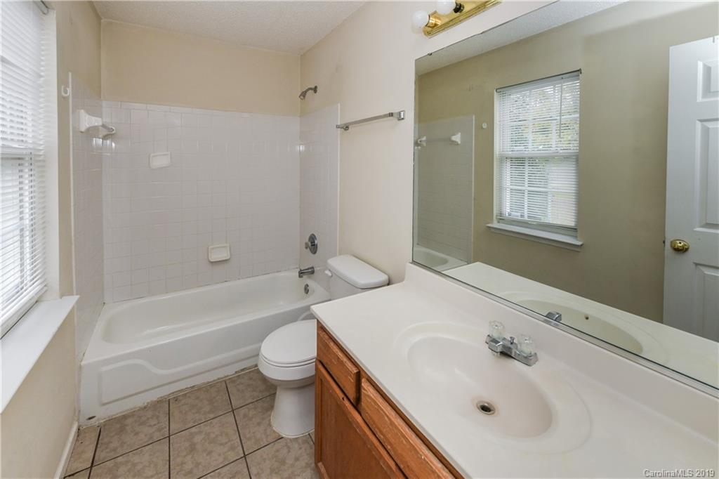 2903 Fairglen Road Charlotte, NC 28269 - Photo 23 of 26
