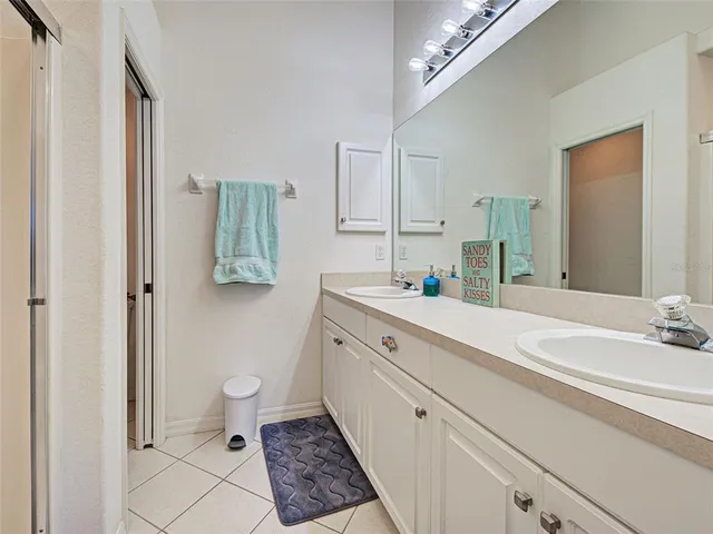 $325,000 | 703 Casa Del Lago Way, Unit 703, Venice, FL 34292