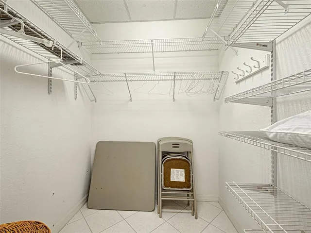 $325,000 | 703 Casa Del Lago Way, Unit 703, Venice, FL 34292