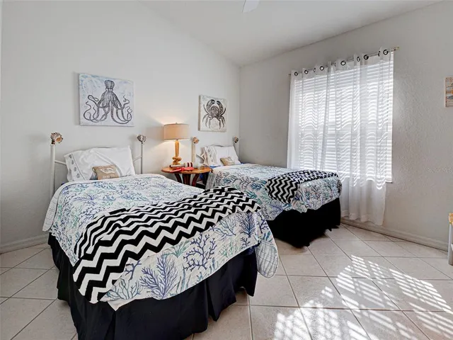 $325,000 | 703 Casa Del Lago Way, Unit 703, Venice, FL 34292