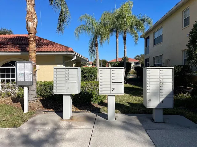 $325,000 | 703 Casa Del Lago Way, Unit 703, Venice, FL 34292