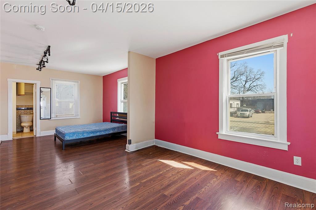 11429 East 8 Mile Road Warren, MI 48089 - Photo 2 of 23