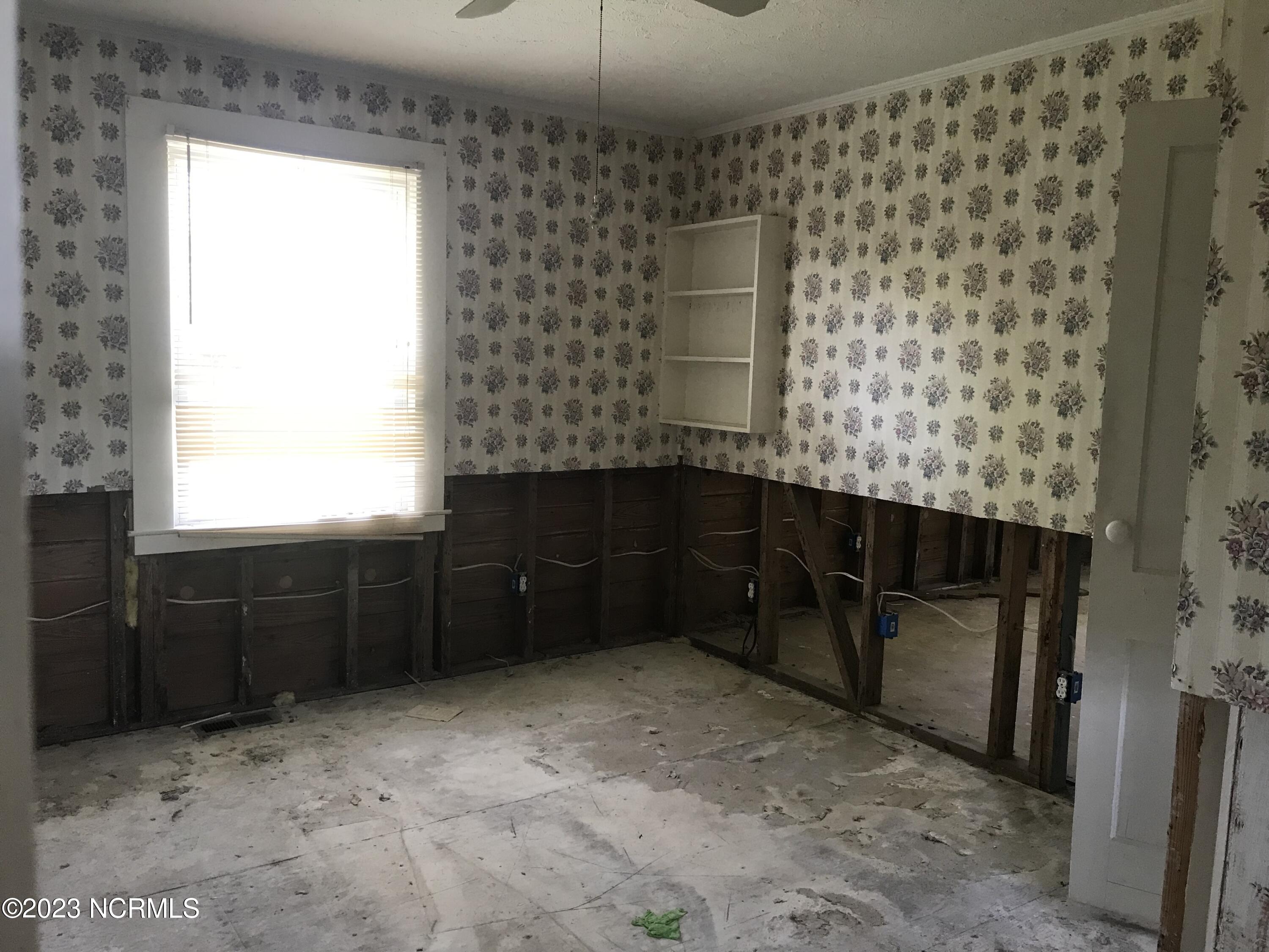 12445 Highway 117 Wallace, NC 28466 - Photo 5 of 36 DF8DEBAE-E71A-422E-836B-6AFD4A13DD19