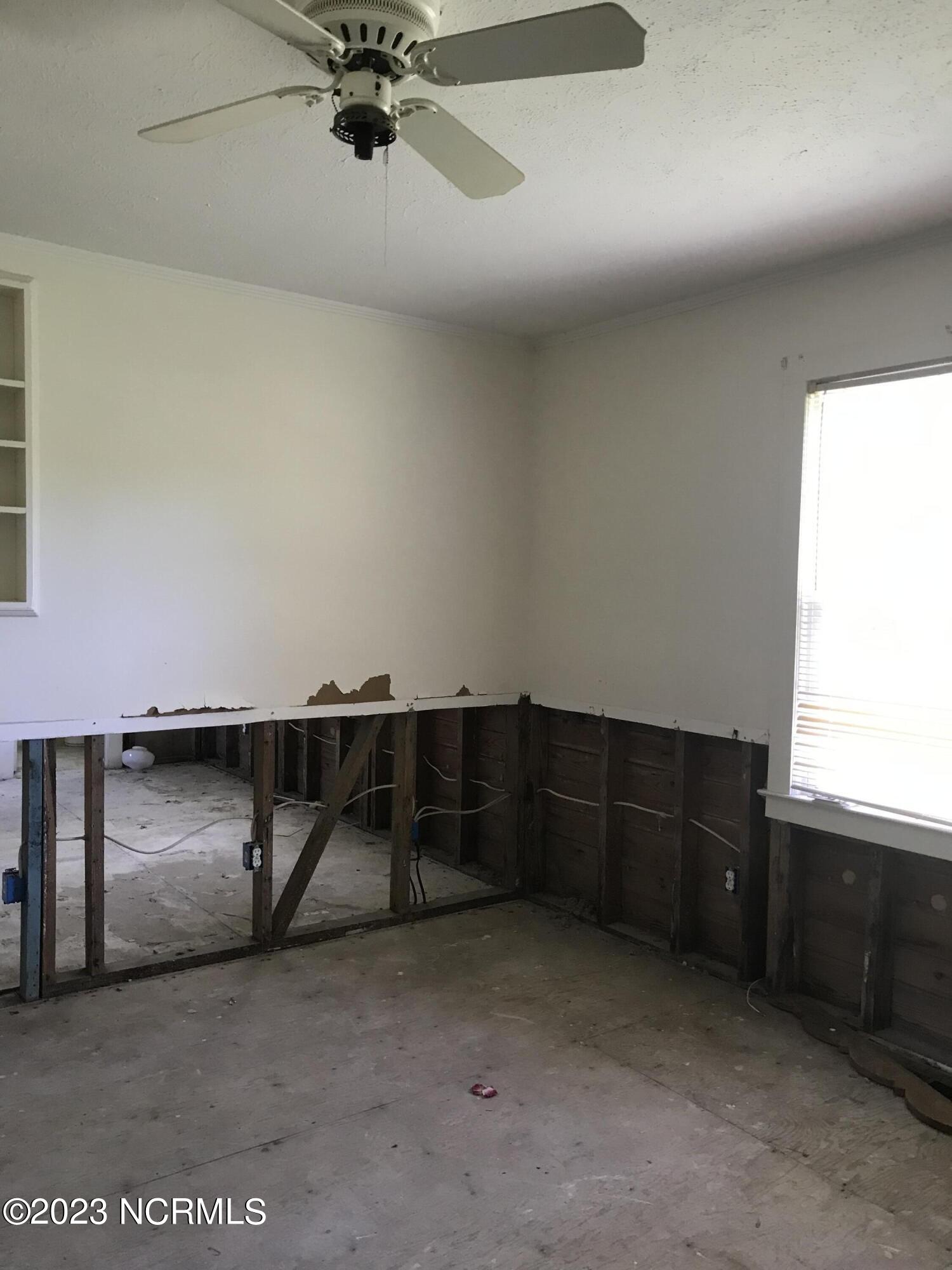 12445 Highway 117 Wallace, NC 28466 - Photo 6 of 36 36AB256C-68F5-4967-8B6C-ED9DDBC858EC