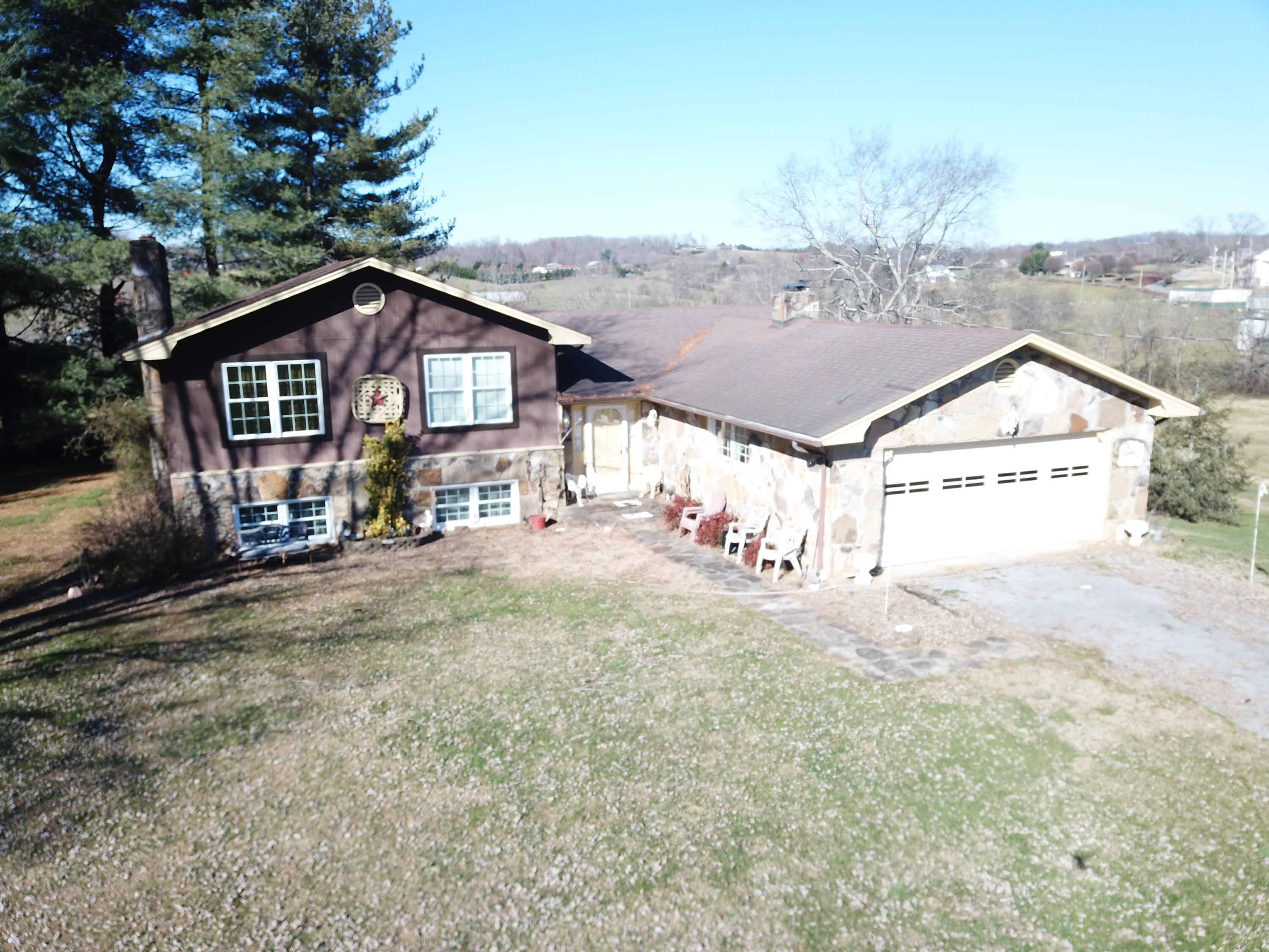 1845 East Fork Road Greeneville, TN 37743 - Photo 1 of 15 org_6a959ad1c28bba0a_1639418194000
