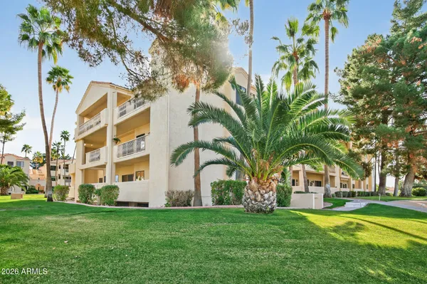 $290,000 | 19400 North Westbrook Parkway, Unit 125, Peoria, AZ 85382
