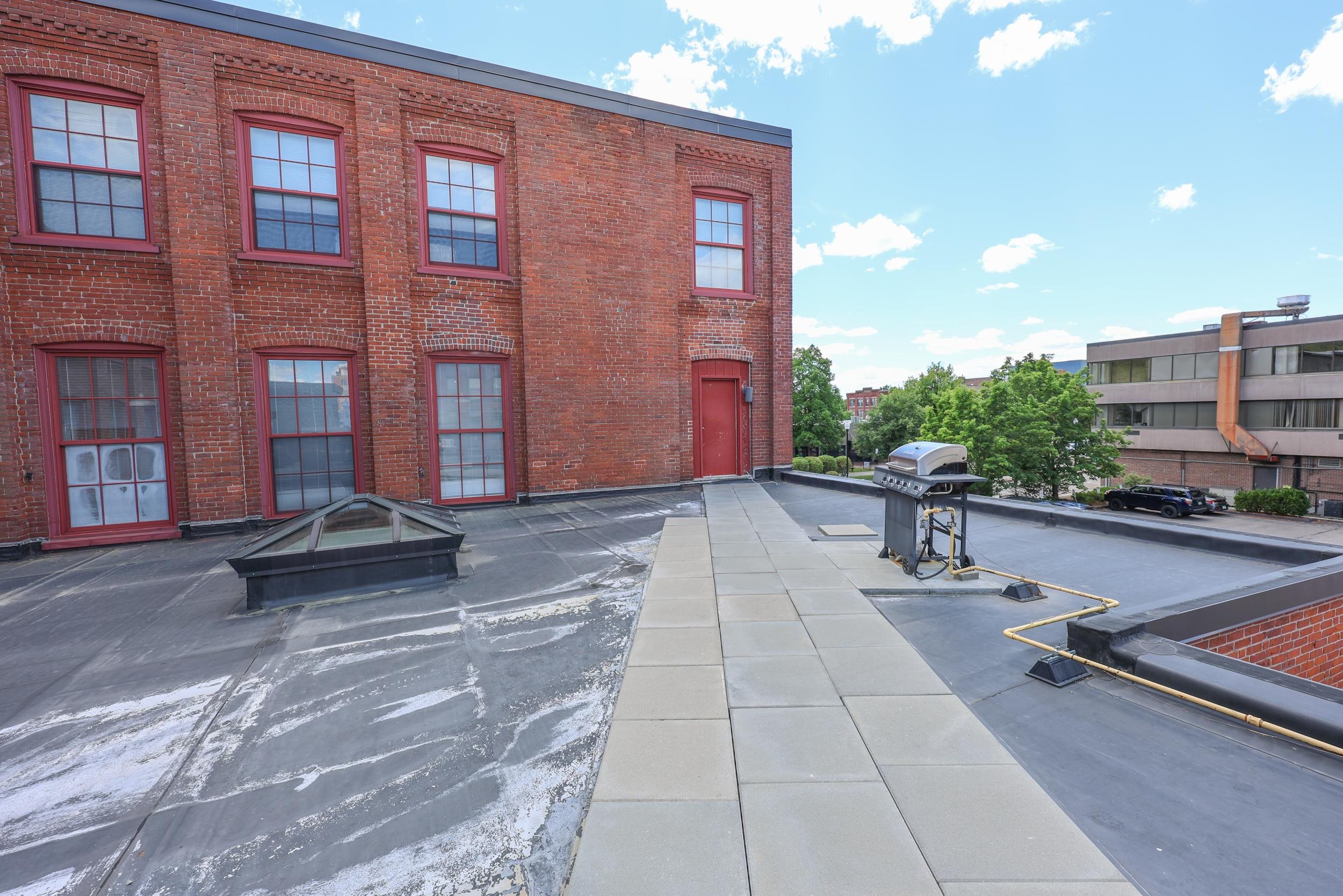 37 Church Street, Unit 7 Keene, NH 03431 - Photo 35 of 41