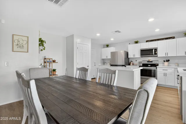 $2,500 | 12526 West Palmaire Avenue, Glendale, AZ 85307