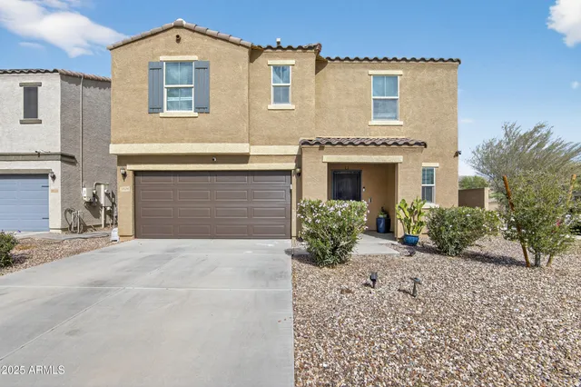 $2,500 | 12526 West Palmaire Avenue, Glendale, AZ 85307