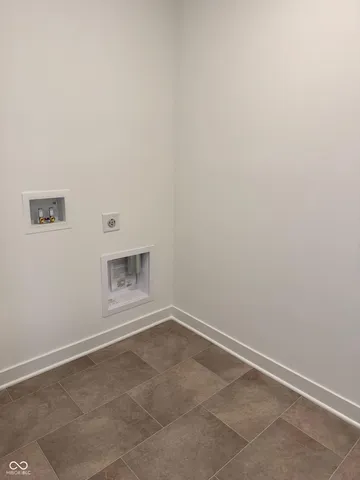 $2,250 | 15122 Farrington Way, Fishers, IN 46037