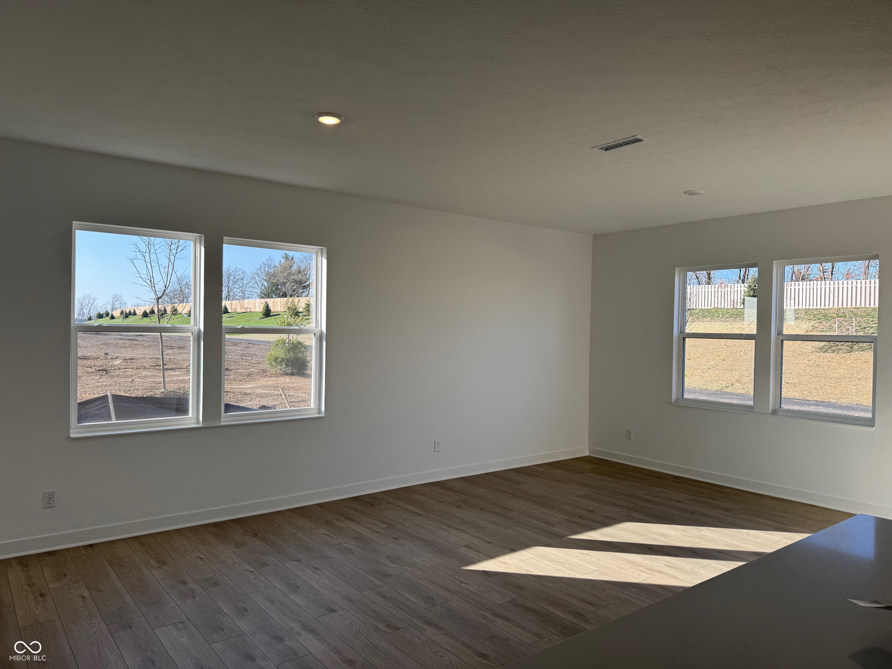 15122 Farrington Way Fishers, IN 46037 - Photo 8 of 23