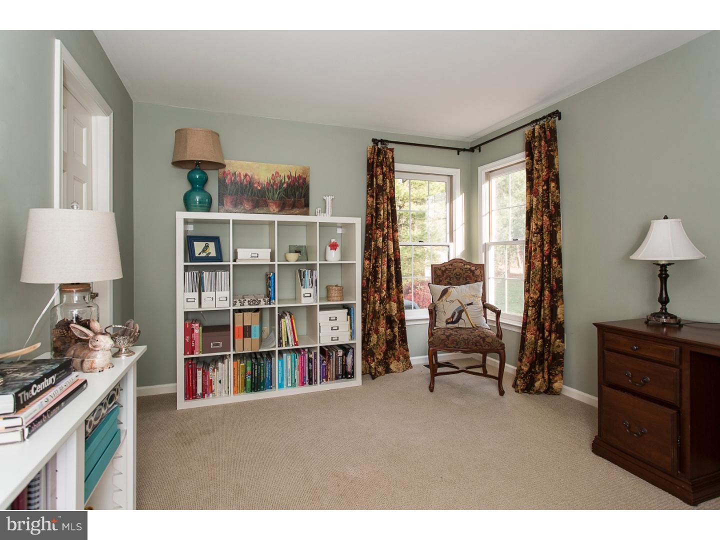37 Tar Heels Road East Hamilton, NJ 08619 - Photo 13 of 25 Gallery Image 13