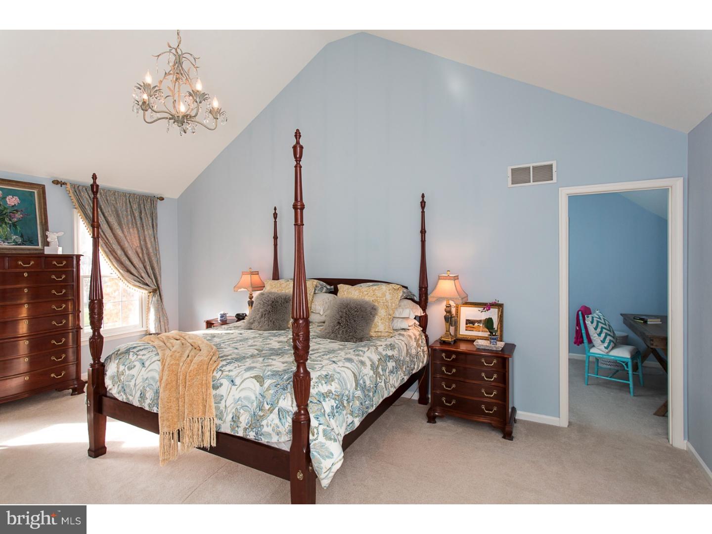 37 Tar Heels Road East Hamilton, NJ 08619 - Photo 15 of 25 Gallery Image 15