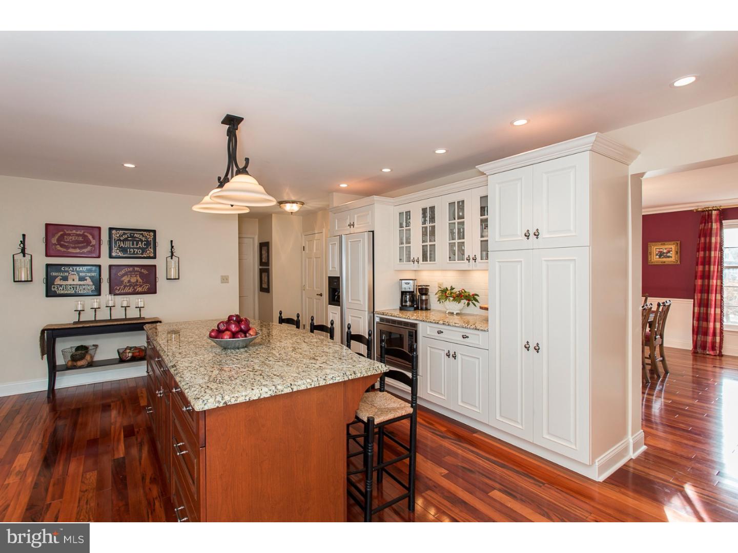 37 Tar Heels Road East Hamilton, NJ 08619 - Photo 8 of 25 Gallery Image 8