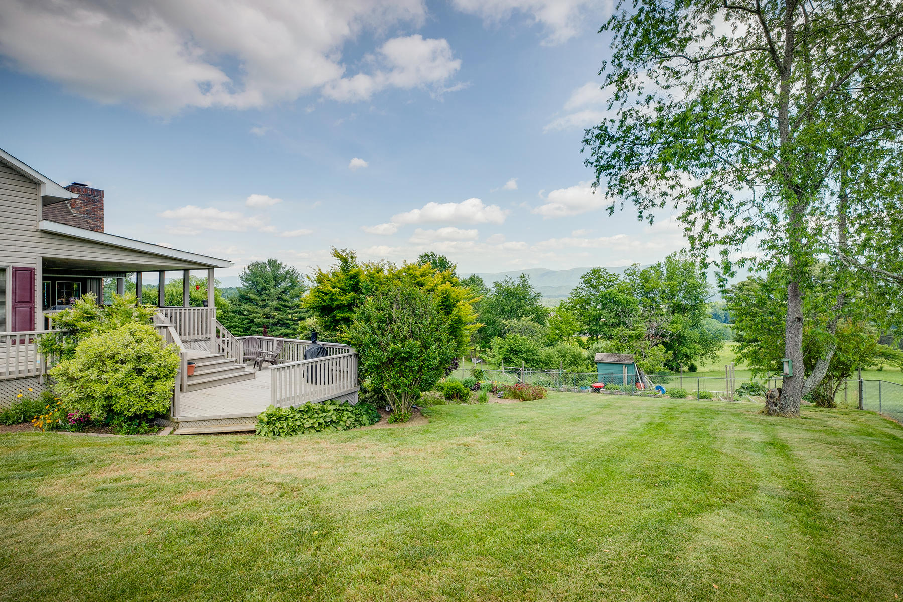 644 Peoples Road Bristol, TN 37620 - Photo 46 of 73 055