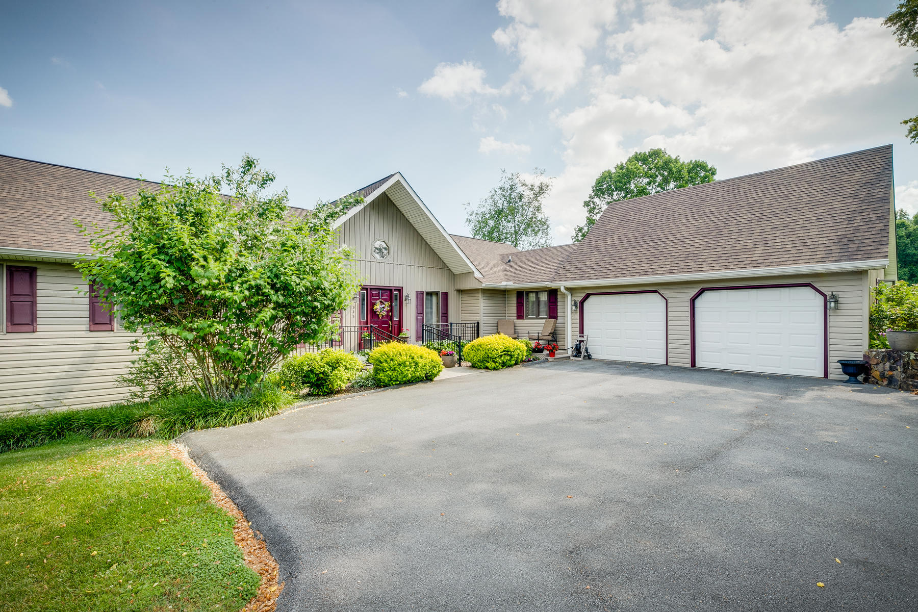 644 Peoples Road Bristol, TN 37620 - Photo 60 of 73 003