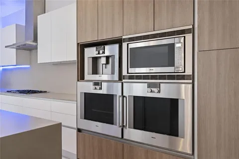 $2,265,000 | 45 Ivan Allen Jr Boulevard Northwest, Unit 2701, Atlanta, GA 30308