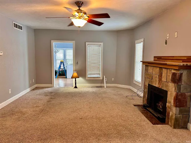 $179,900 | 1002 North Main Street, Bourbon, IN 46504